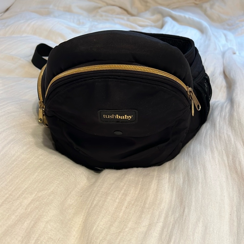 Black Hip Seat Carrier